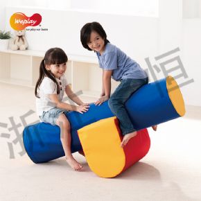 攀爬鉆類(lèi)活力體能訓(xùn)練